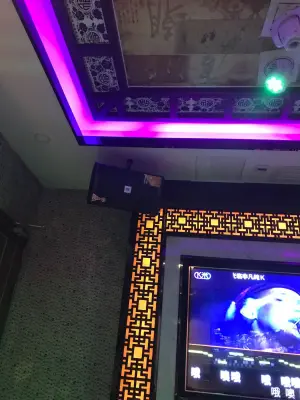 非凡量贩式KTV（清溪店）