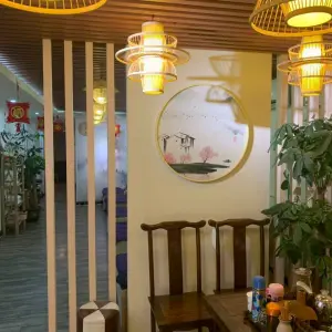 鸿欣沐足推拿理疗馆（纸行路店）的logo